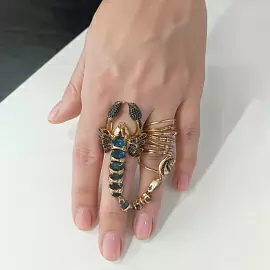 Кольцо к844-28 золото Скорпион_1